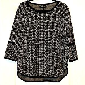 Max Studio Women's Tunic Top L Black White Oversized Crew Neck 3/4 Sleeve Casual